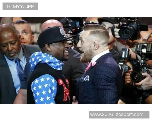 女主持调侃皮尔斯网友热议扑倒事件皮尔斯回应我们是搭档我有女友